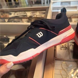 Sporty pickleball shoes